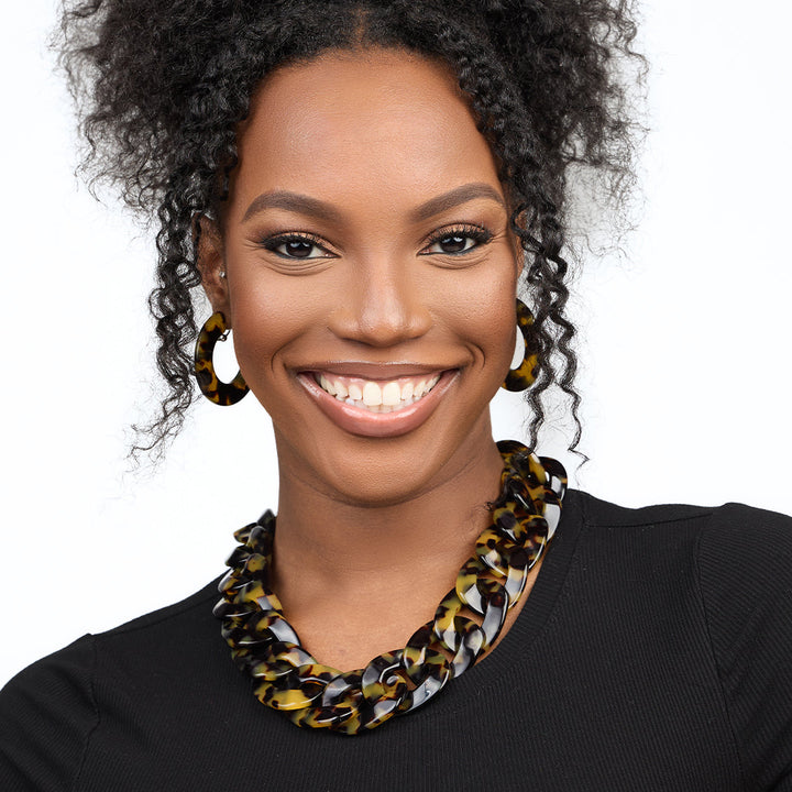 Rochelle Necklace Tshell