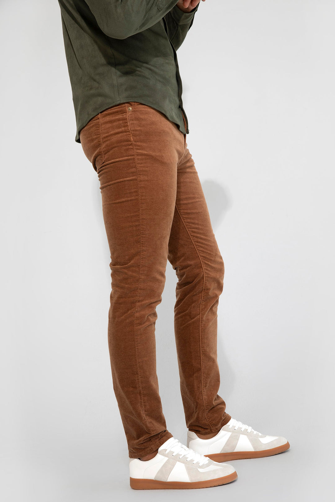 Brando Velvet Saddle