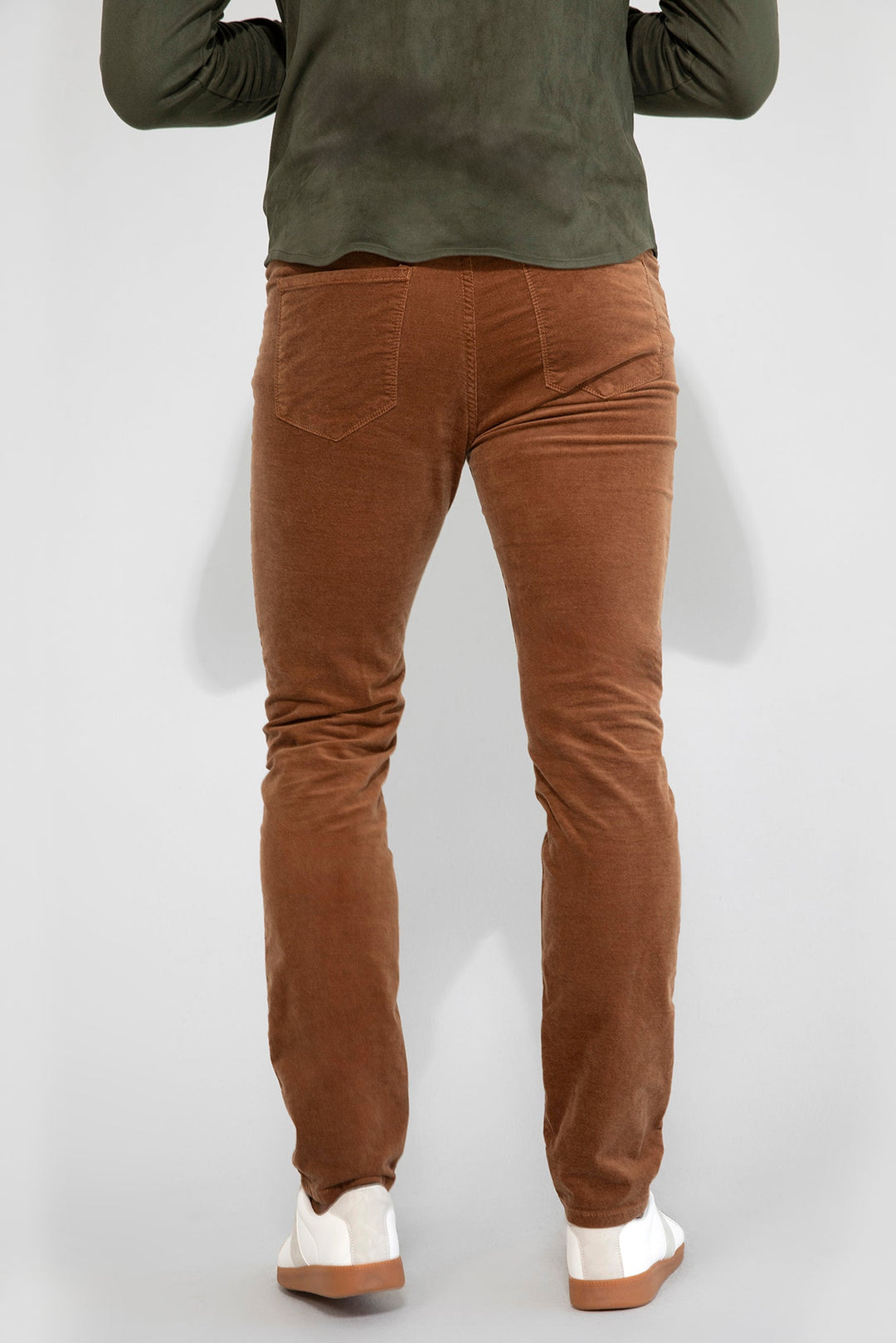 Brando Velvet Saddle