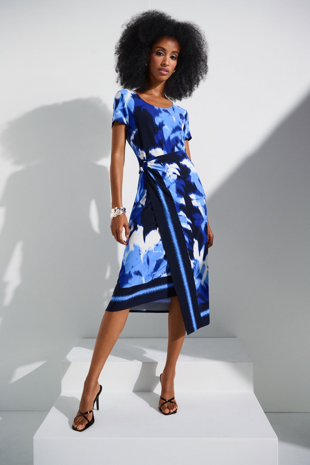 Knee-length Wrap Dress - Blue/Vanilla