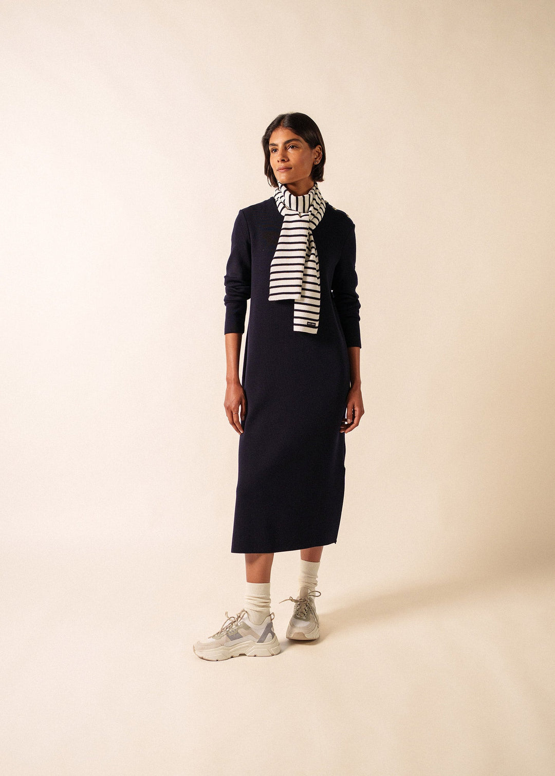 DUGUAY - Striped Scarf in Comfortable Wool Blend (IVORY / NAVY)