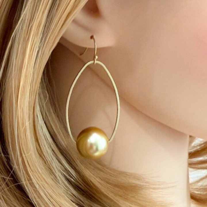 Champagne Bubble Pearls Inset On Matte Gold Frames