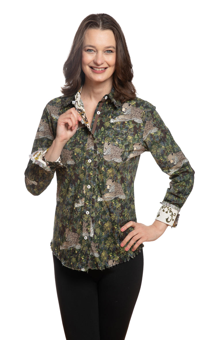 Cape Cod Top with Cheetahs in The Grass