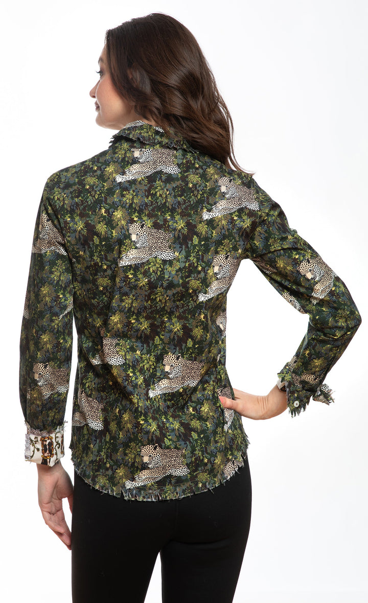 Cape Cod Top with Cheetahs in The Grass