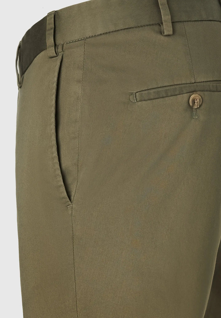 Tilo - The Business Chino Olive