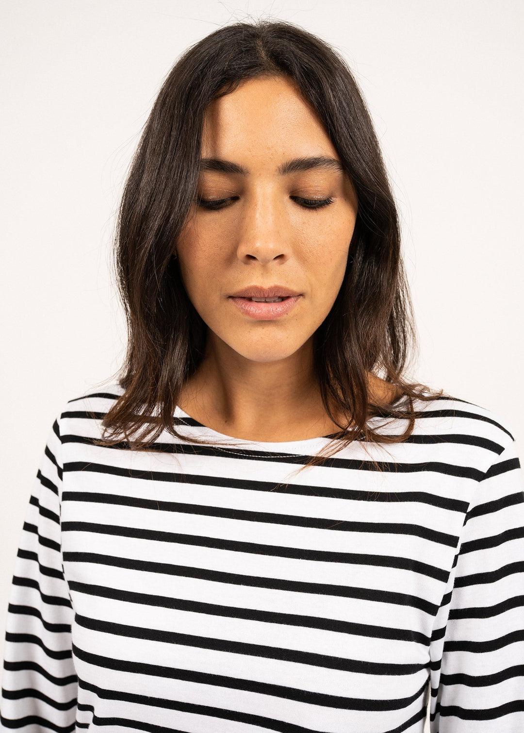 MINQUIERS MODERN - Authentic Breton Stripe Shirt | Soft Cotton | Men Fit (WHITE / BLACK)