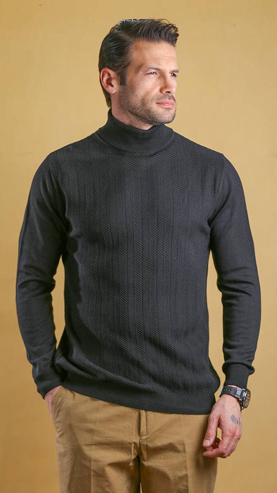 The Trailblazer Sweater (Classic Black )