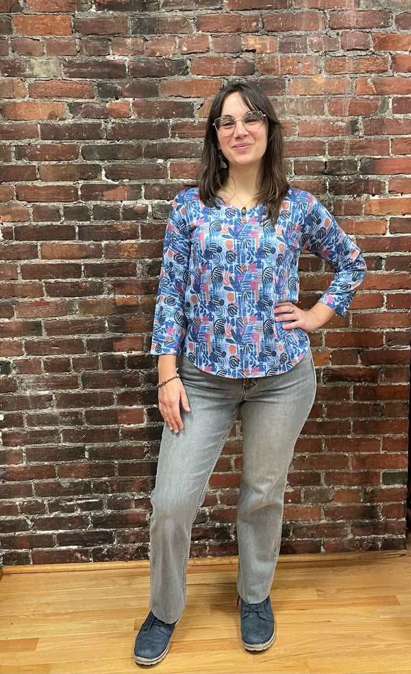 Periwinkle Floral Vee Top