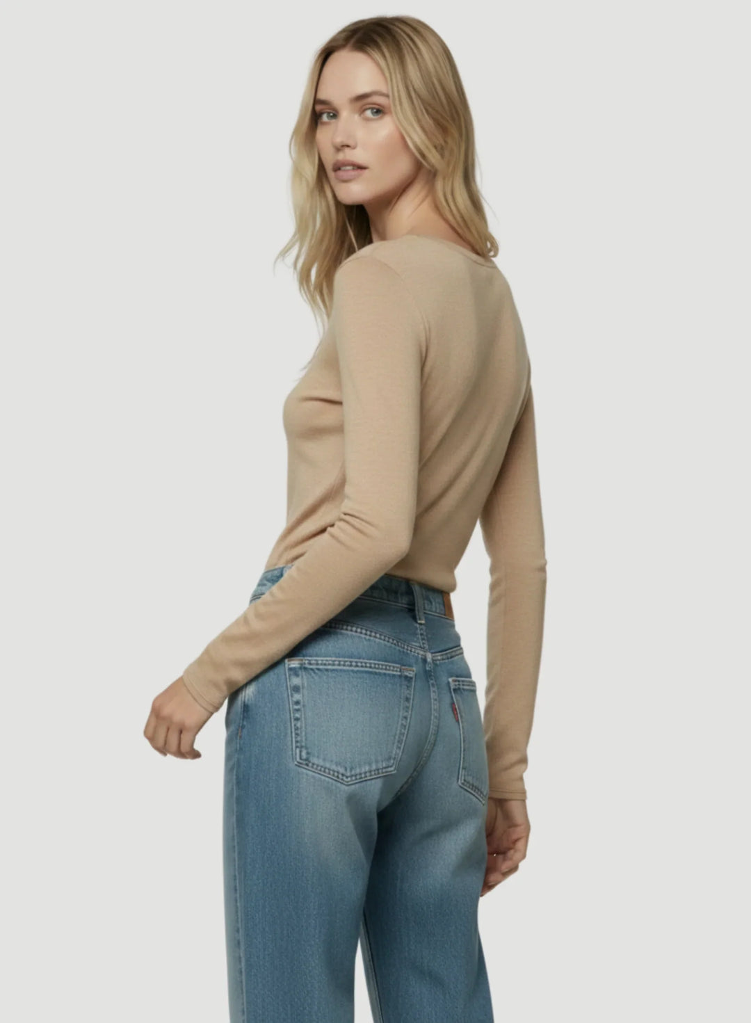 100% Machine Washable Cashmere Long Sleeve Crewneck T-Shirt - CREW L/S - Majestic Filatures North America