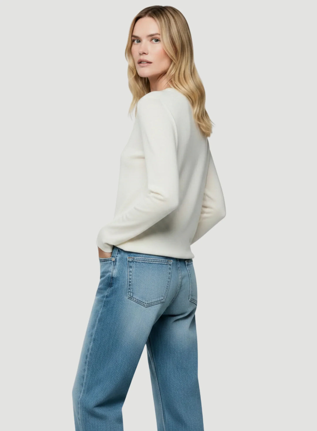 100% Machine Washable Cashmere Long Sleeve Crewneck T-Shirt - CREW L/S - Majestic Filatures North America