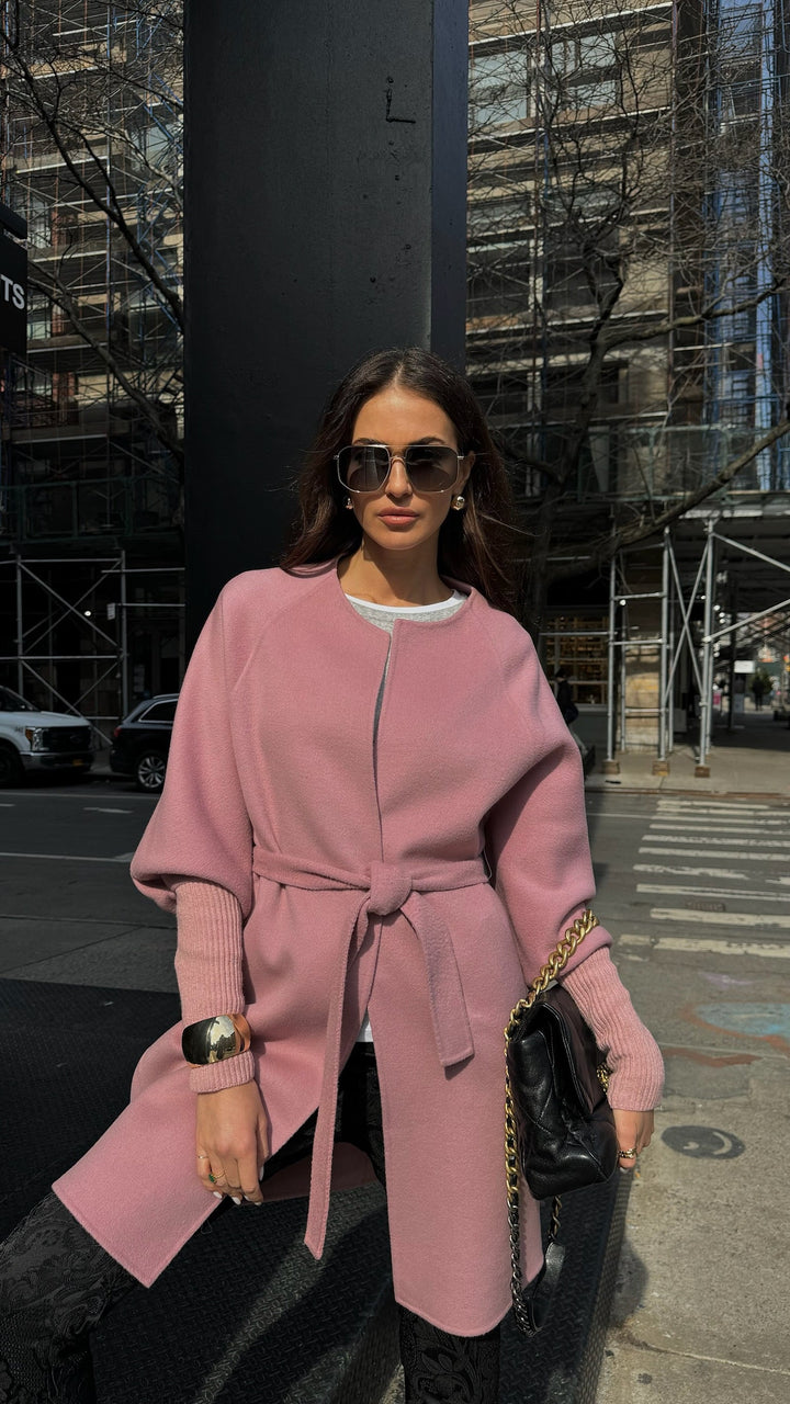 WOOL RIBBED CUFF SLEEVE COAT IN LILAS