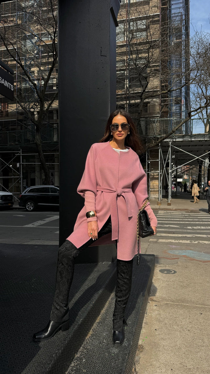 WOOL RIBBED CUFF SLEEVE COAT IN LILAS