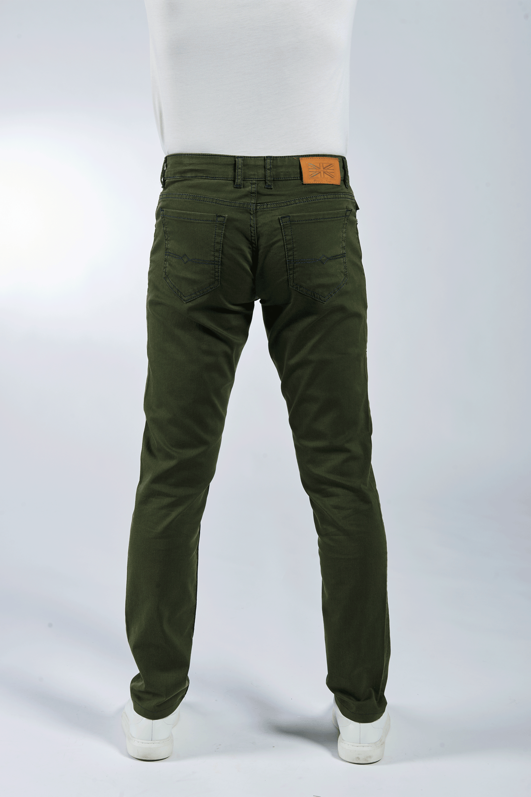 7 Downie St. Zetterburg Pant in Hunter Green - detail