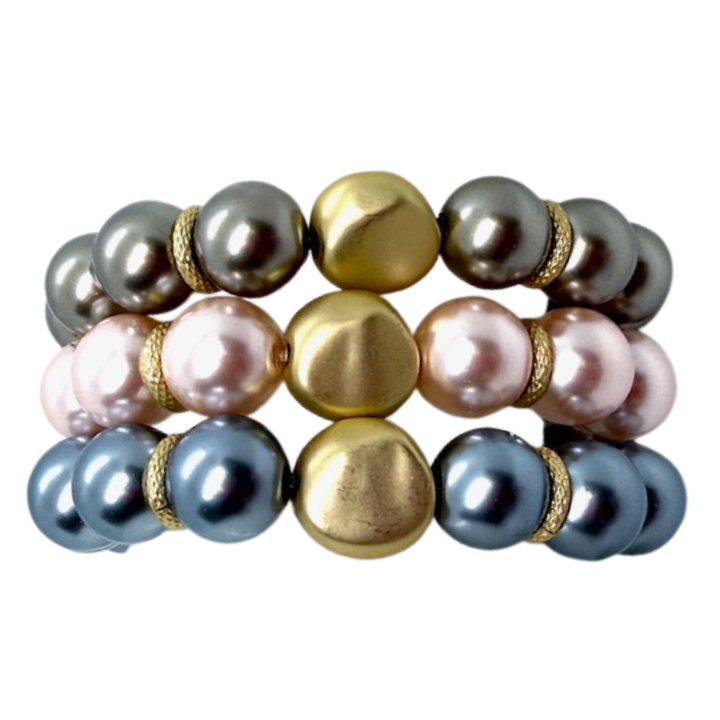 Taupe Pearl Bracelet With Matte Gold Nugget Accent