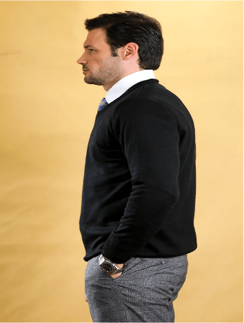 The Caravan Vneck (Classic Black)