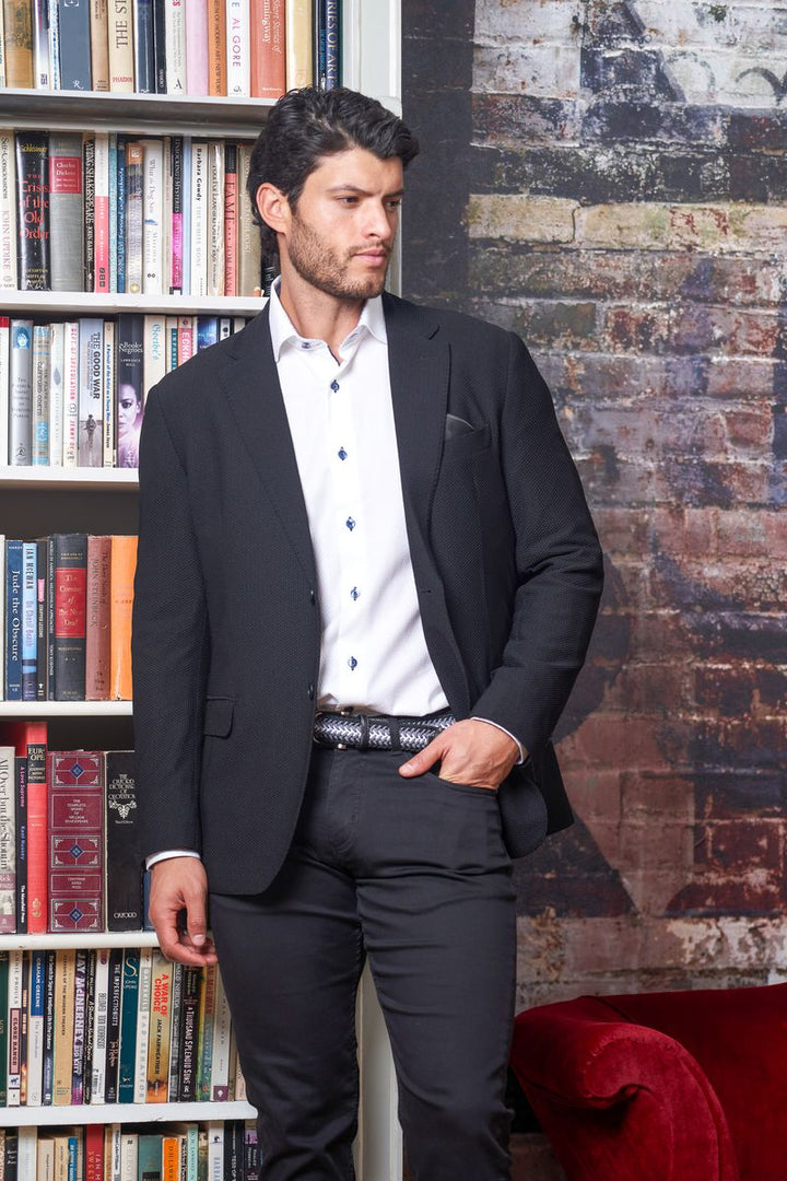 ODYSSEY JACKET IN BLACK - 7 Downie St.®