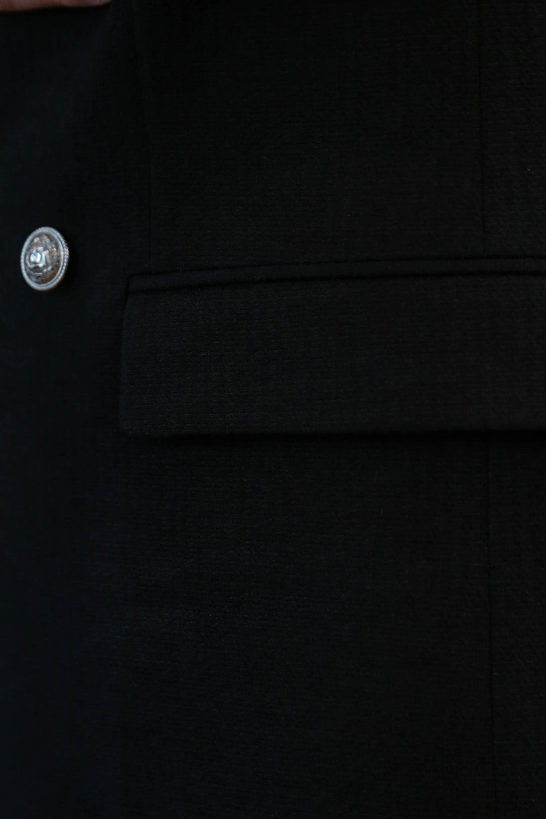 Black Solid Slim Fit Double-Breasted Blazer with Silver Metal Buttons – Wessi